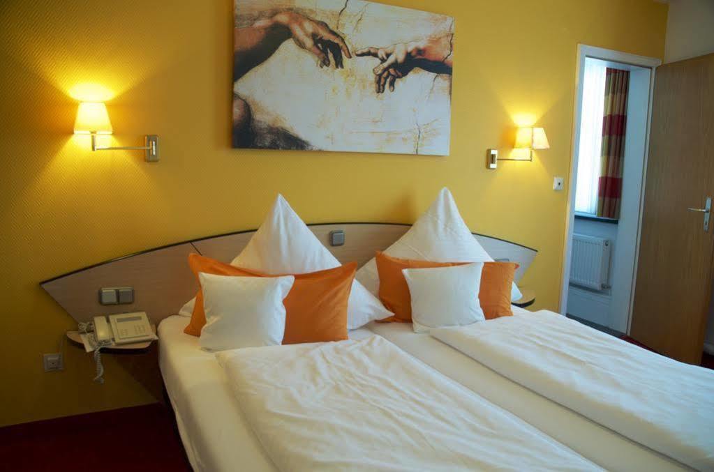 Hotel Restaurant Thum Balingen Exterior photo